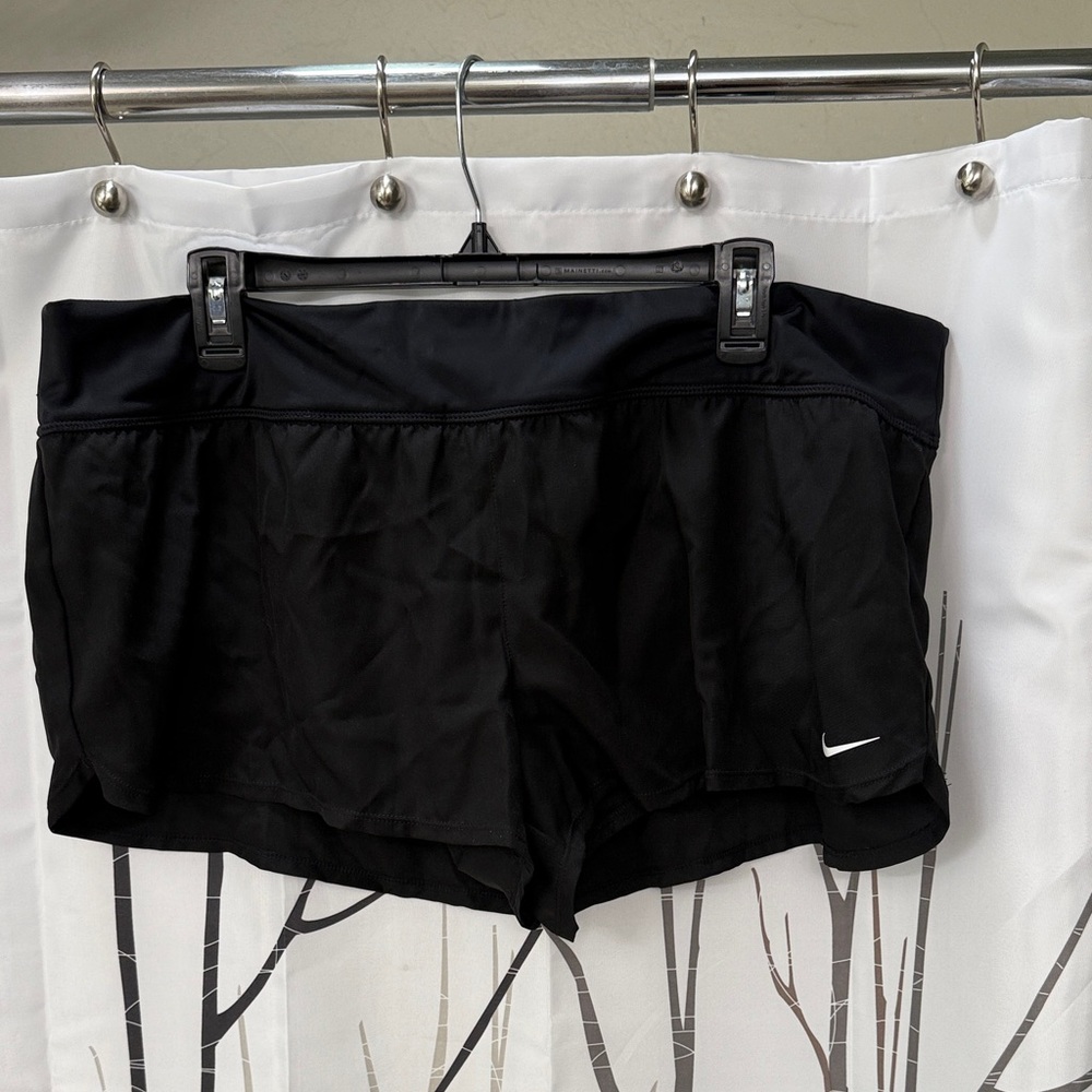 Nike Women's Black Athletic Shorts XXL Lined